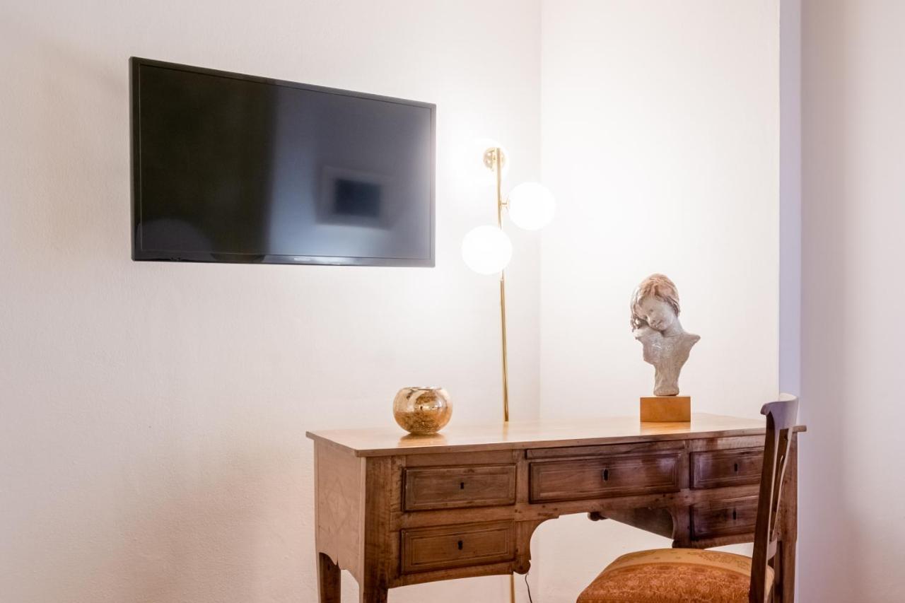 Lo Scrigno Delle 2 Torri! Nel Cuore Del Centro, Vicino A Via Rizzoli ボローニャ エクステリア 写真